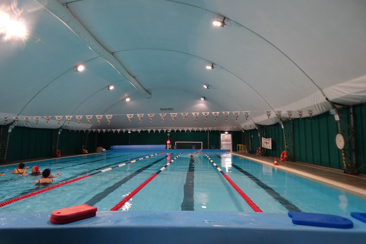 Piscina coperta a Lastra a Signa